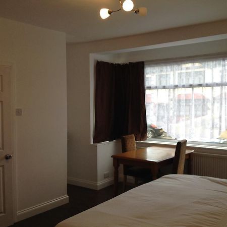 Repton Private Hotel Romford Exterior foto